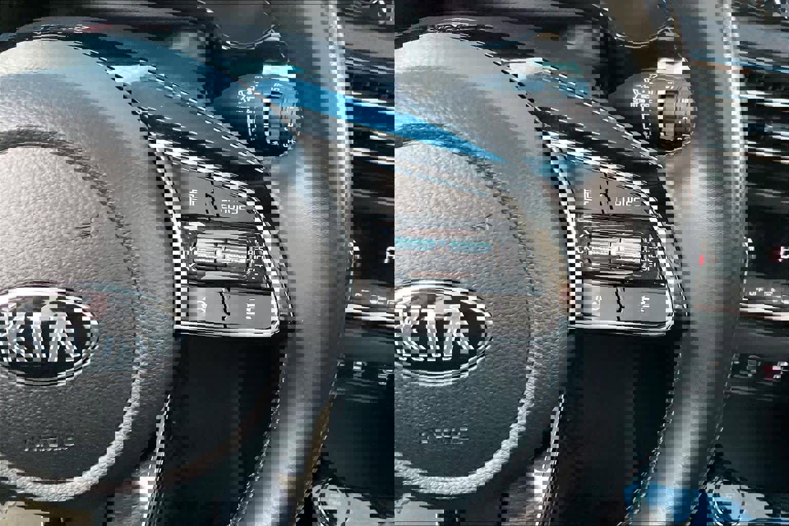 Used 2021 Kia Seltos SX image 25