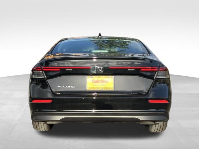 New 2025 Honda Accord SE image 6