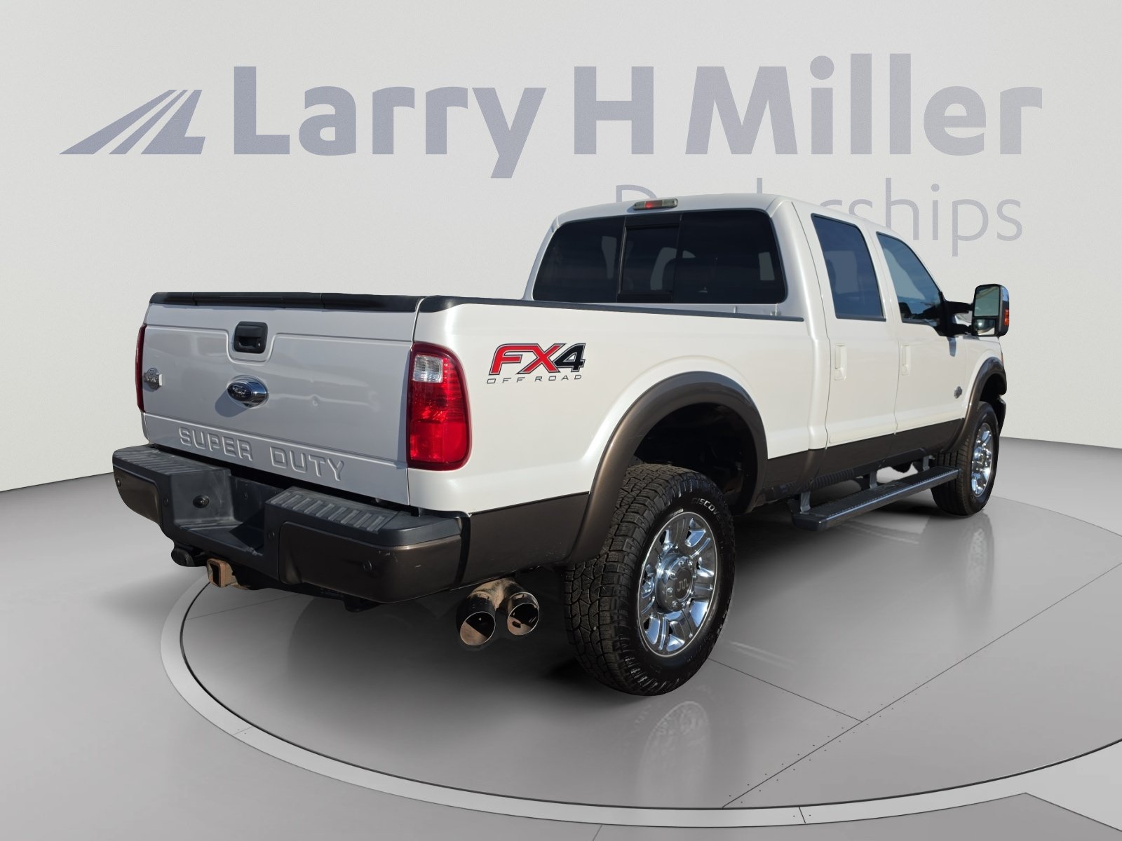 Used 2016 Ford F350 King Ranch w/ FX4 Off-Road Package AWD/4WD image 5