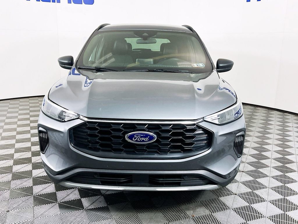 Certified 2025 Ford Escape ST-Line image 3