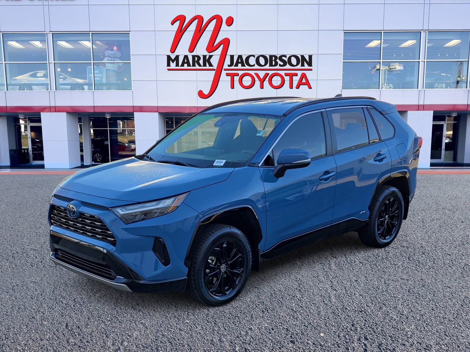 Used 2023 Toyota RAV4 SE