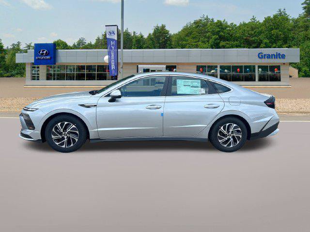 New 2026 Hyundai Sonata Blue FWD image 9