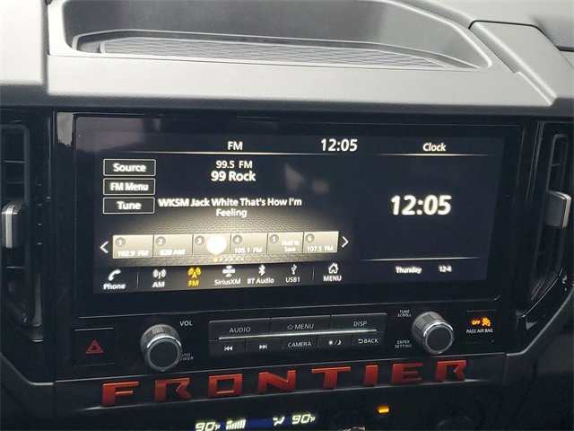 Used 2025 Nissan Frontier Pro-X image 4