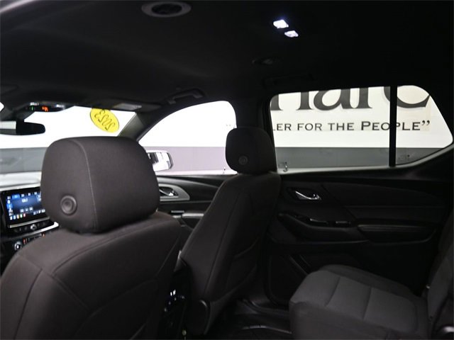 Used 2023 Chevrolet Traverse LT image 25