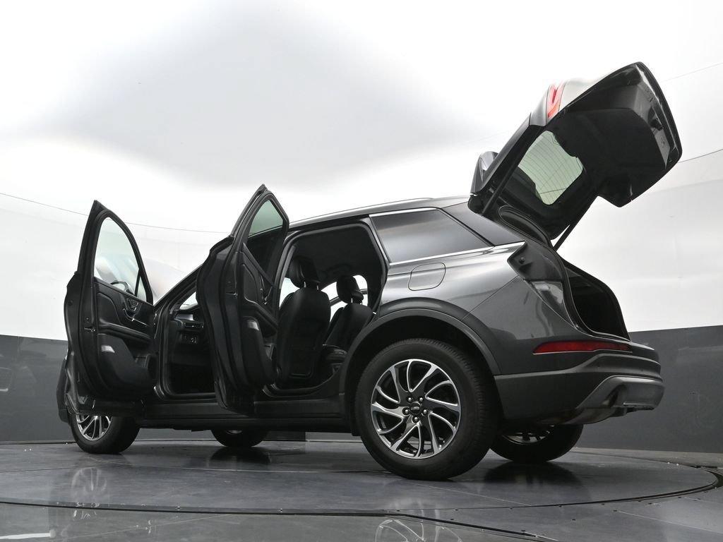 Used 2020 Lincoln Corsair AWD w/ Equipment Group 101A image 40