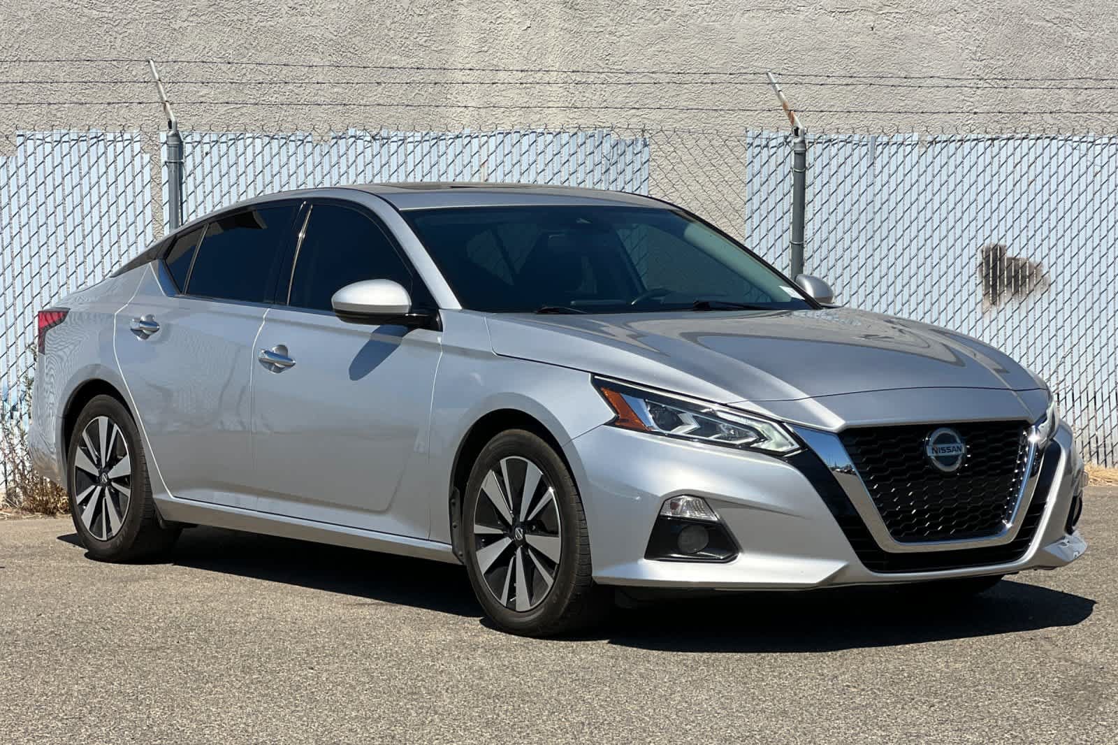 Used 2019 Nissan Altima 2.5 SL FWD image 7