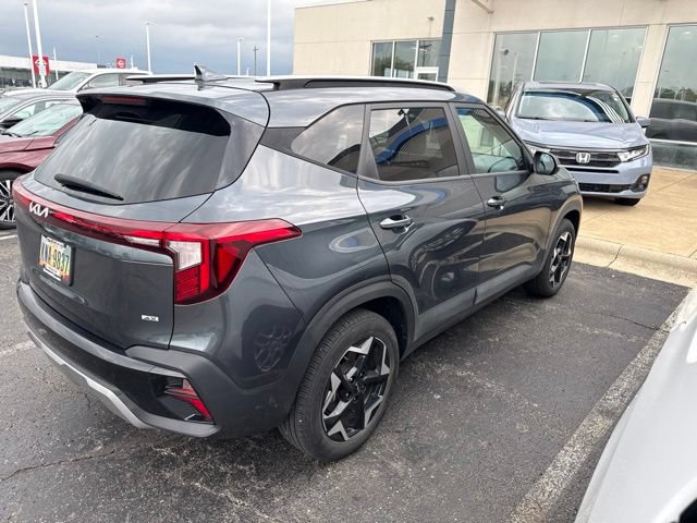 Used 2025 Kia Seltos S AWD/4WD image 6