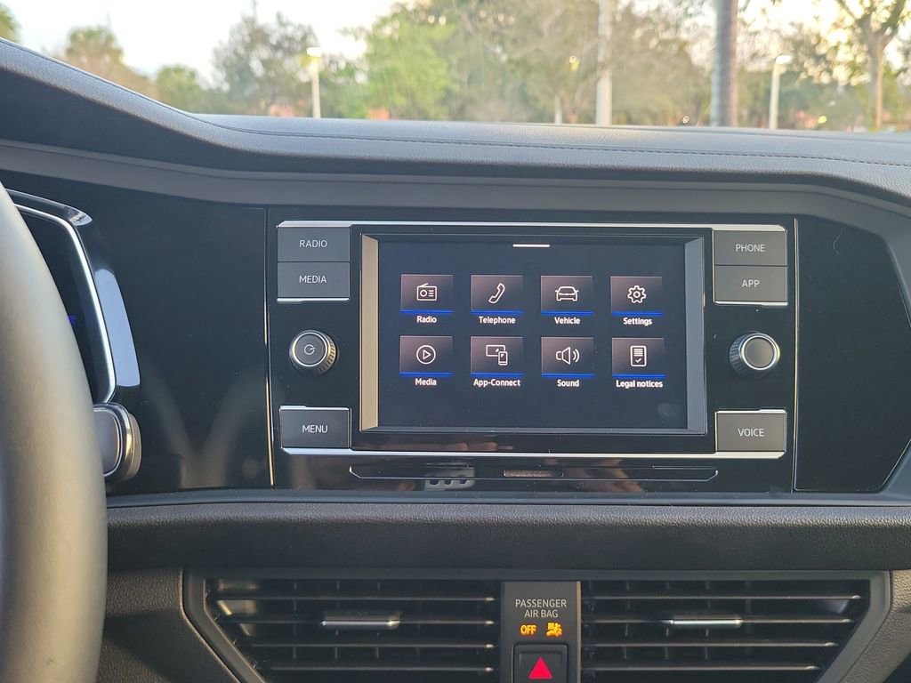 Used 2022 Volkswagen Jetta S image 21