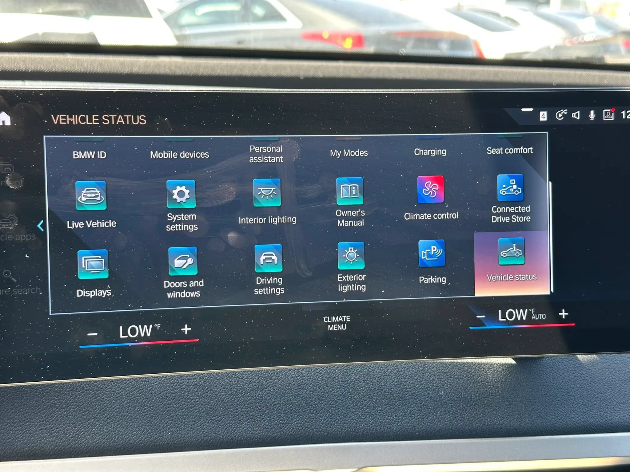 Used 2022 BMW iX xDrive50 w/ Convenience Package AWD/4WD image 44