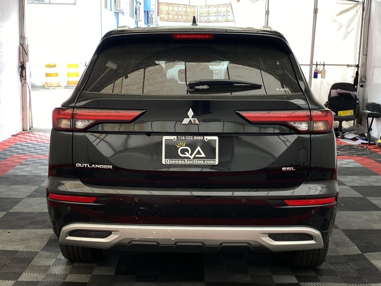 Used 2022 Mitsubishi Outlander SEL AWD/4WD image 5