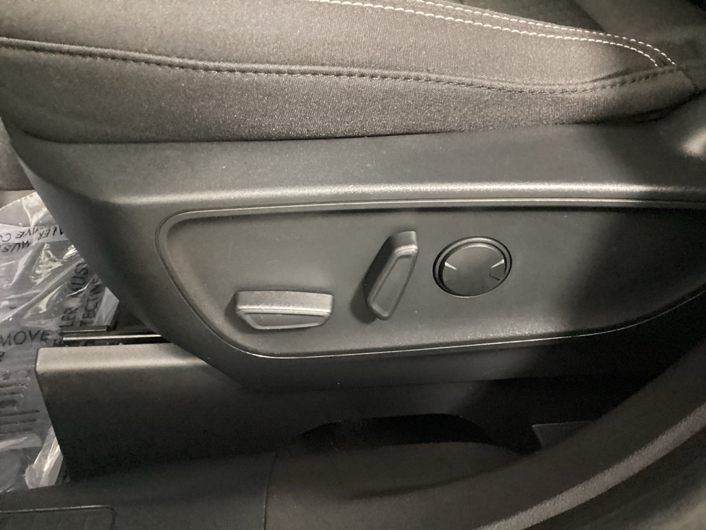 Used 2023 Ford Escape Active AWD/4WD image 18