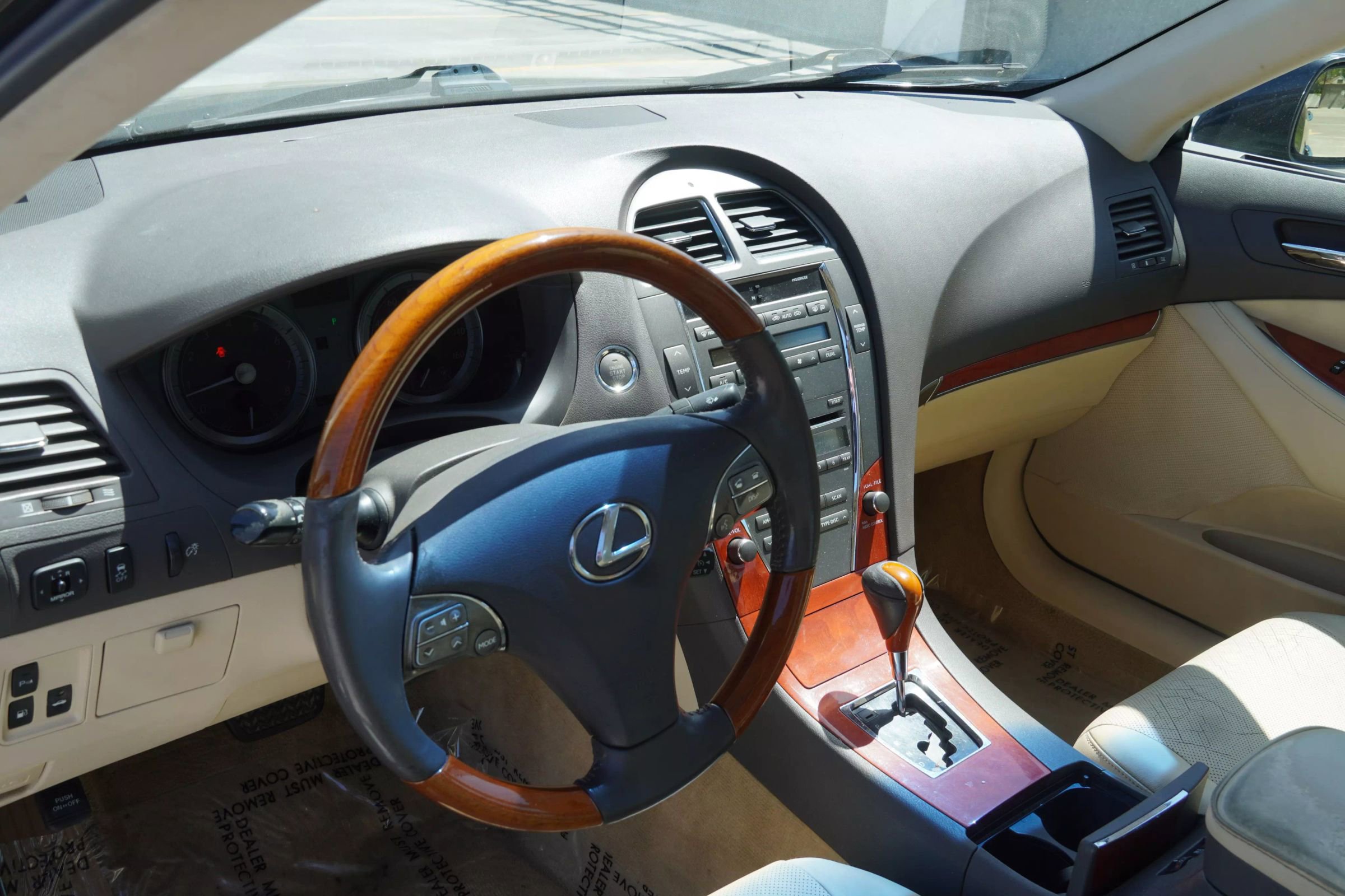 Used 2011 Lexus ES 350 image 24