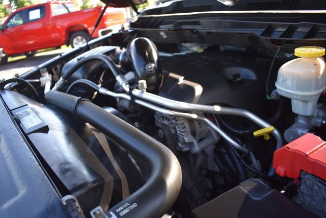 Used 2017 RAM 1500 Express w/ Black Ram 1500 Express Group AWD/4WD image 33