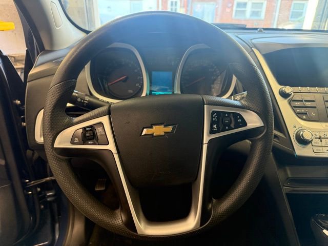 Used 2017 Chevrolet Equinox LT image 10