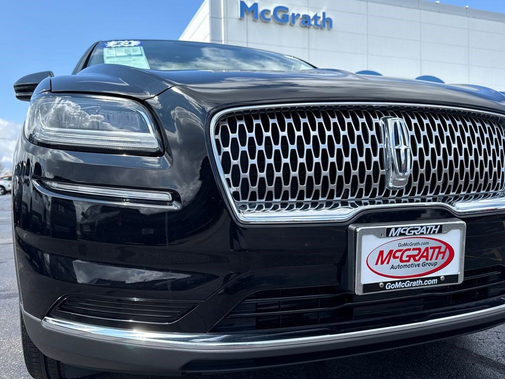 Used 2023 Lincoln Nautilus Reserve w/ Luxury Package image 13