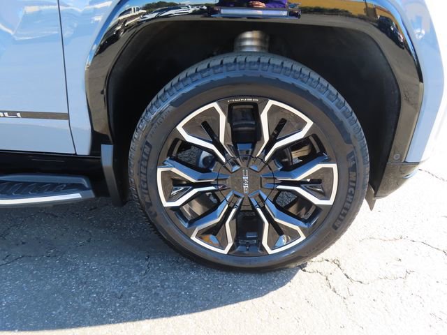 Used 2025 GMC Sierra EV Denali image 11