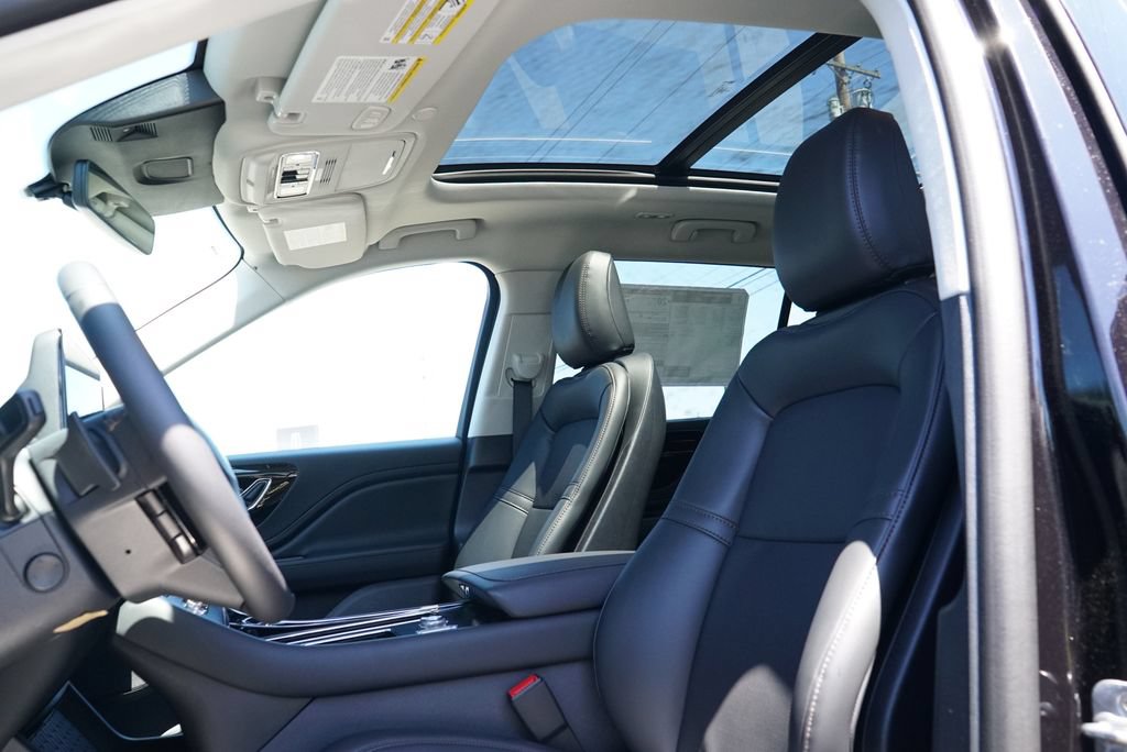 New 2026 Lincoln Aviator AWD image 22