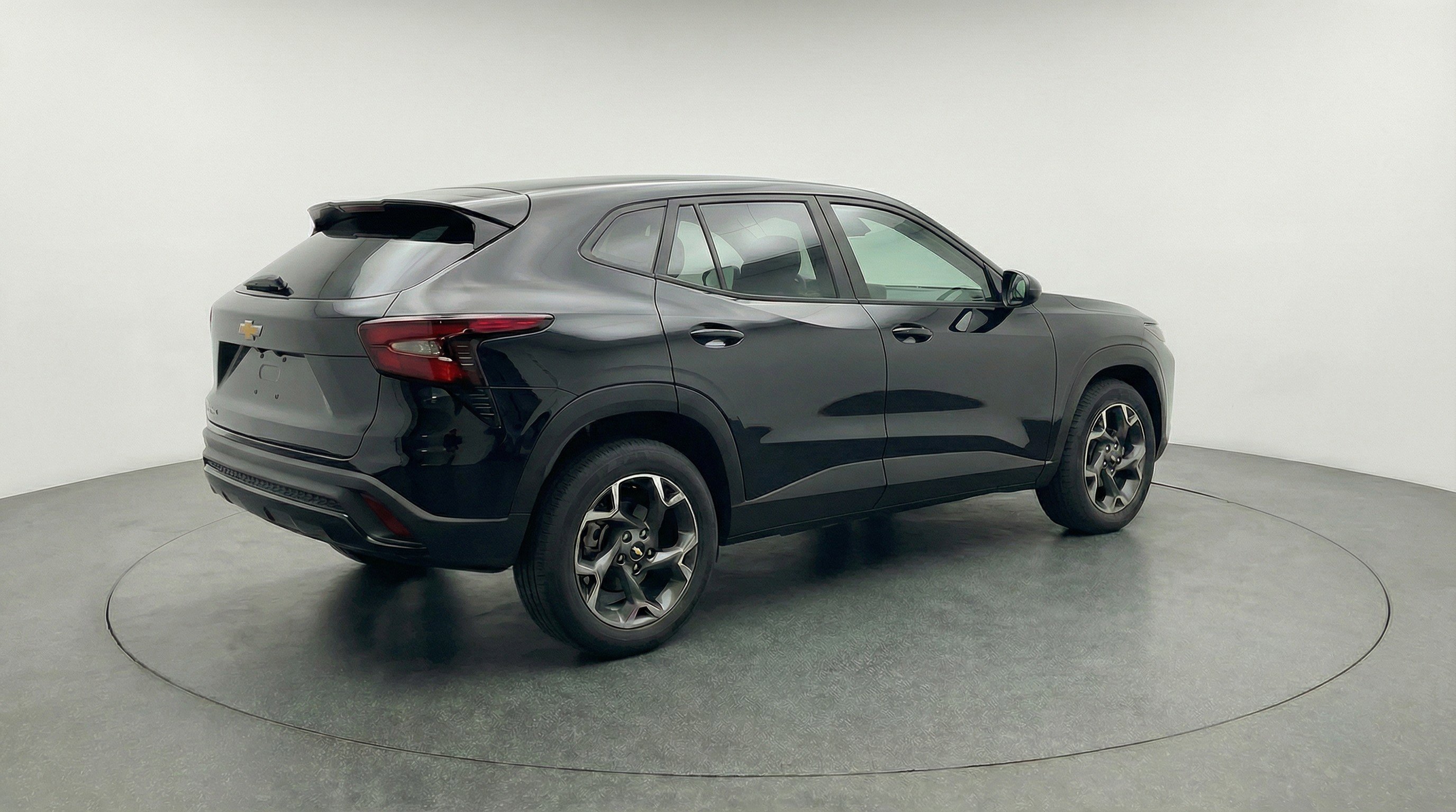 Used 2025 Chevrolet Trax LT image 9
