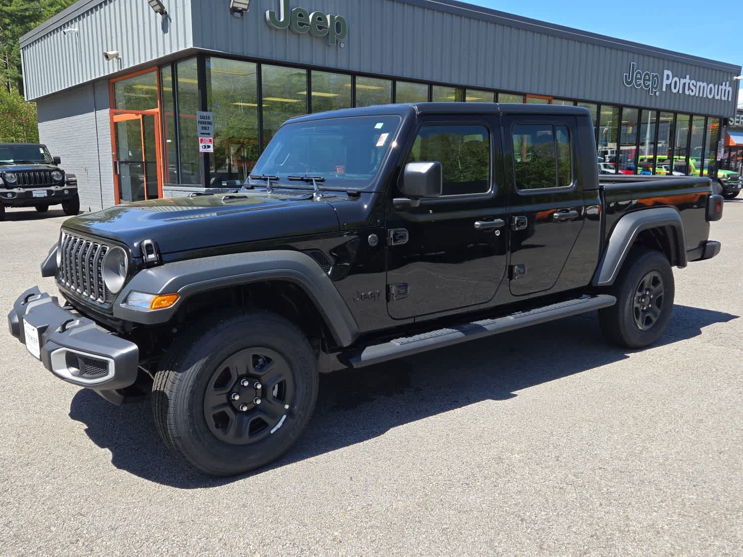 New 2026 Jeep Gladiator Sport AWD/4WD image 8