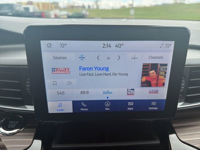 Used 2024 Ford Explorer Limited AWD/4WD image 23