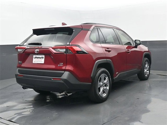 Used 2025 Toyota RAV4 LE image 21