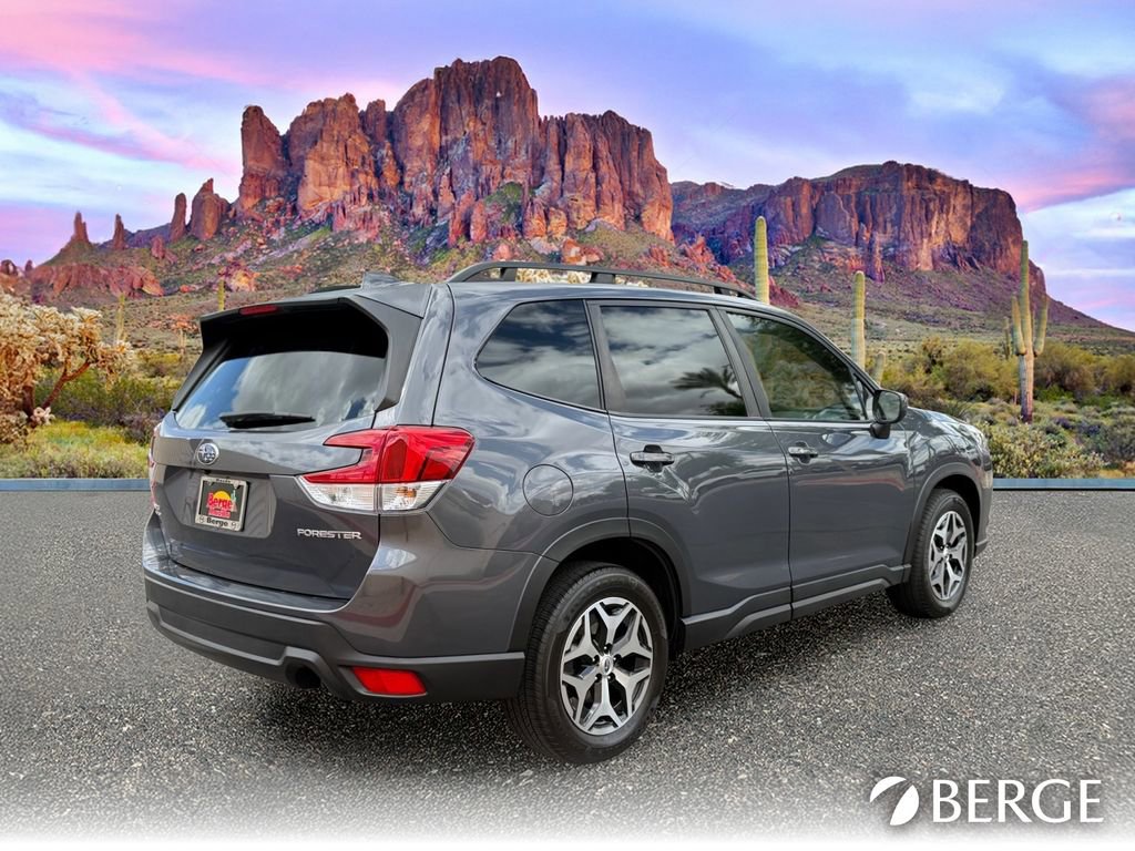 Used 2022 Subaru Forester Premium AWD/4WD image 8