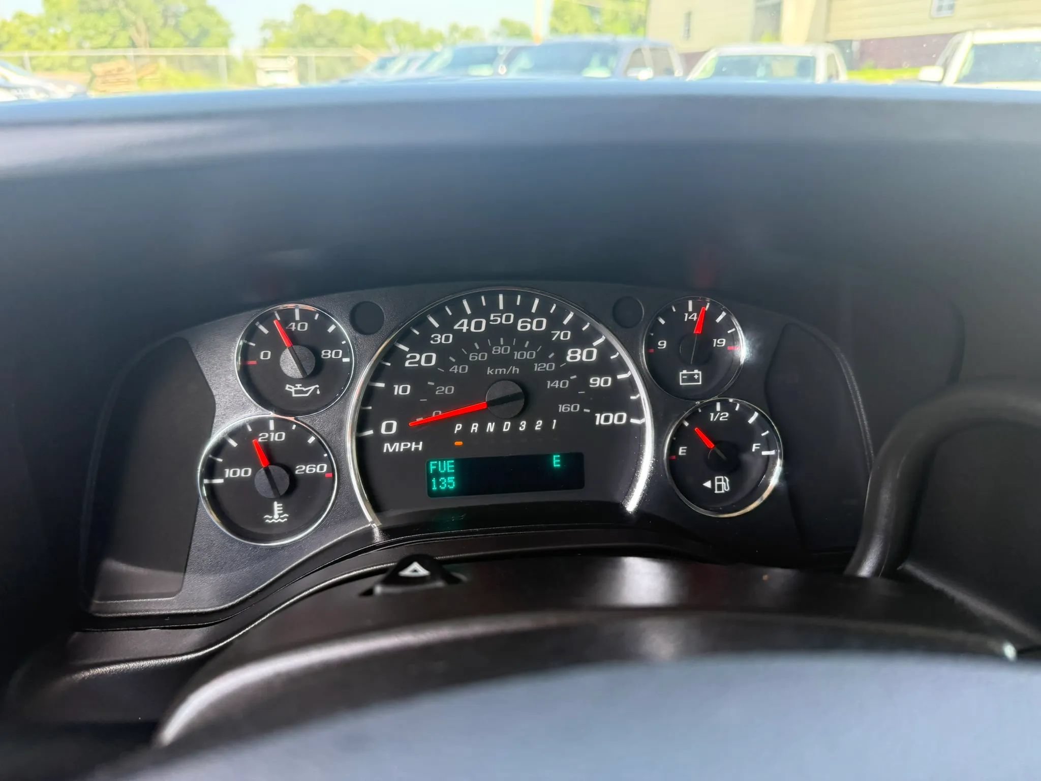 Used 2014 Chevrolet Express 1500 RWD image 2