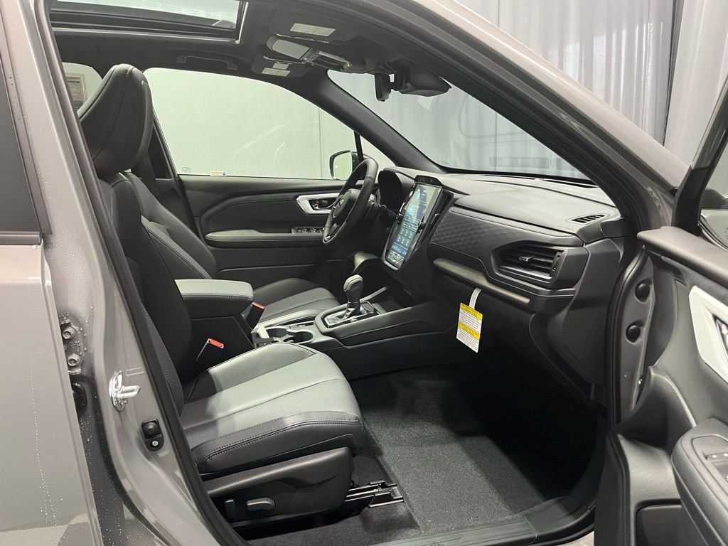 New 2025 Subaru Forester Limited AWD/4WD image 16