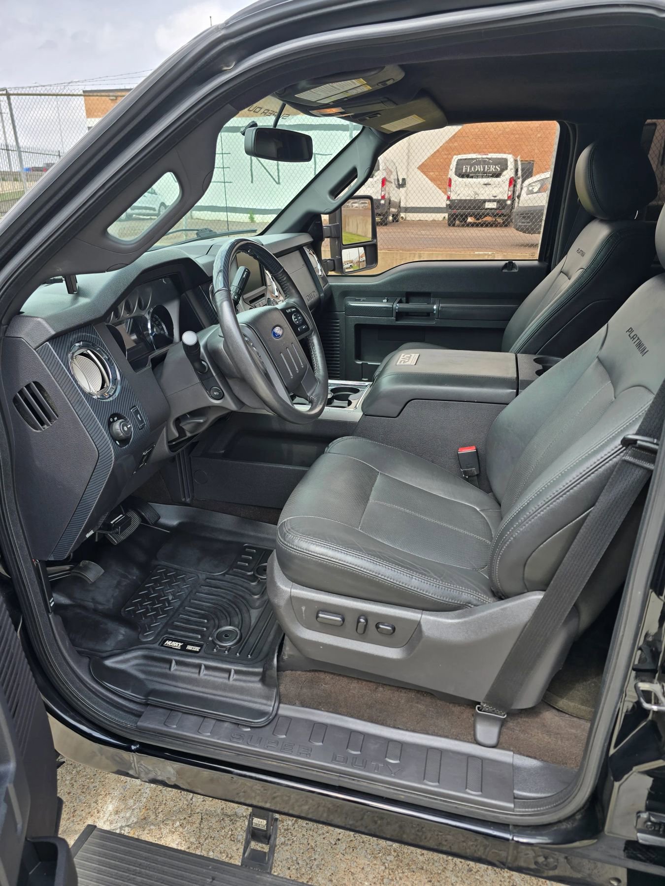 Used 2016 Ford F250 Platinum image 10