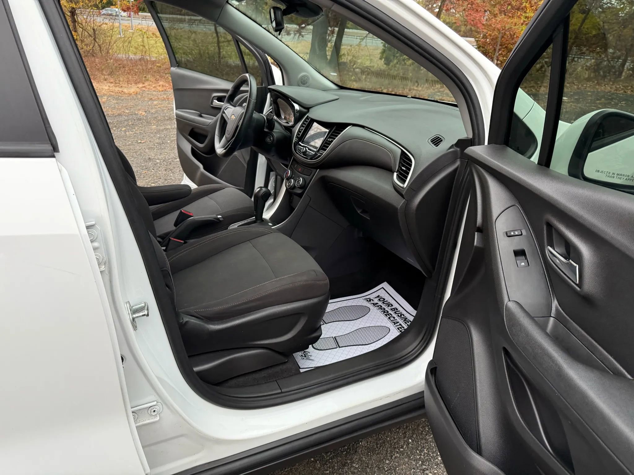 Used 2019 Chevrolet Trax LS image 14