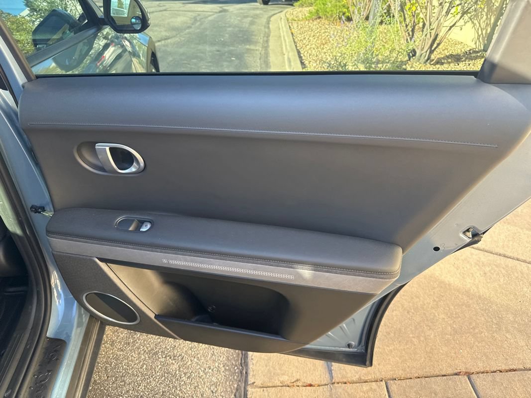Used 2023 Hyundai Ioniq 5 SEL w/ Cargo Package AWD/4WD image 19