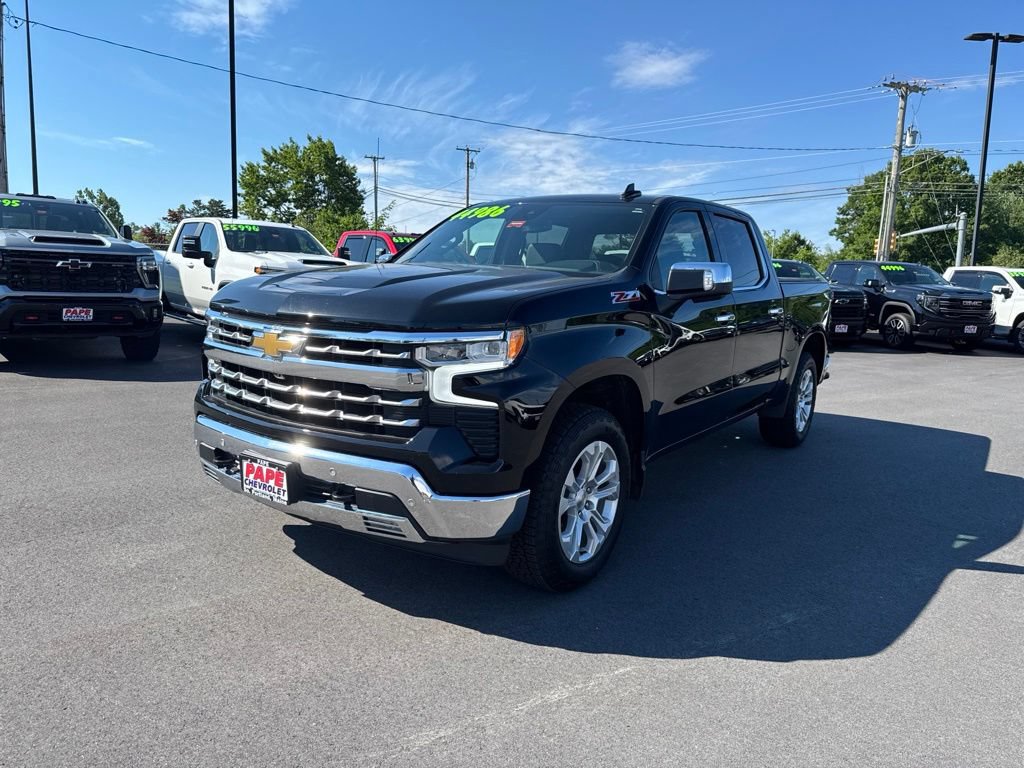 Used 2023 Chevrolet Silverado 1500 LTZ w/ Z71 Off-Road Package AWD/4WD image 9