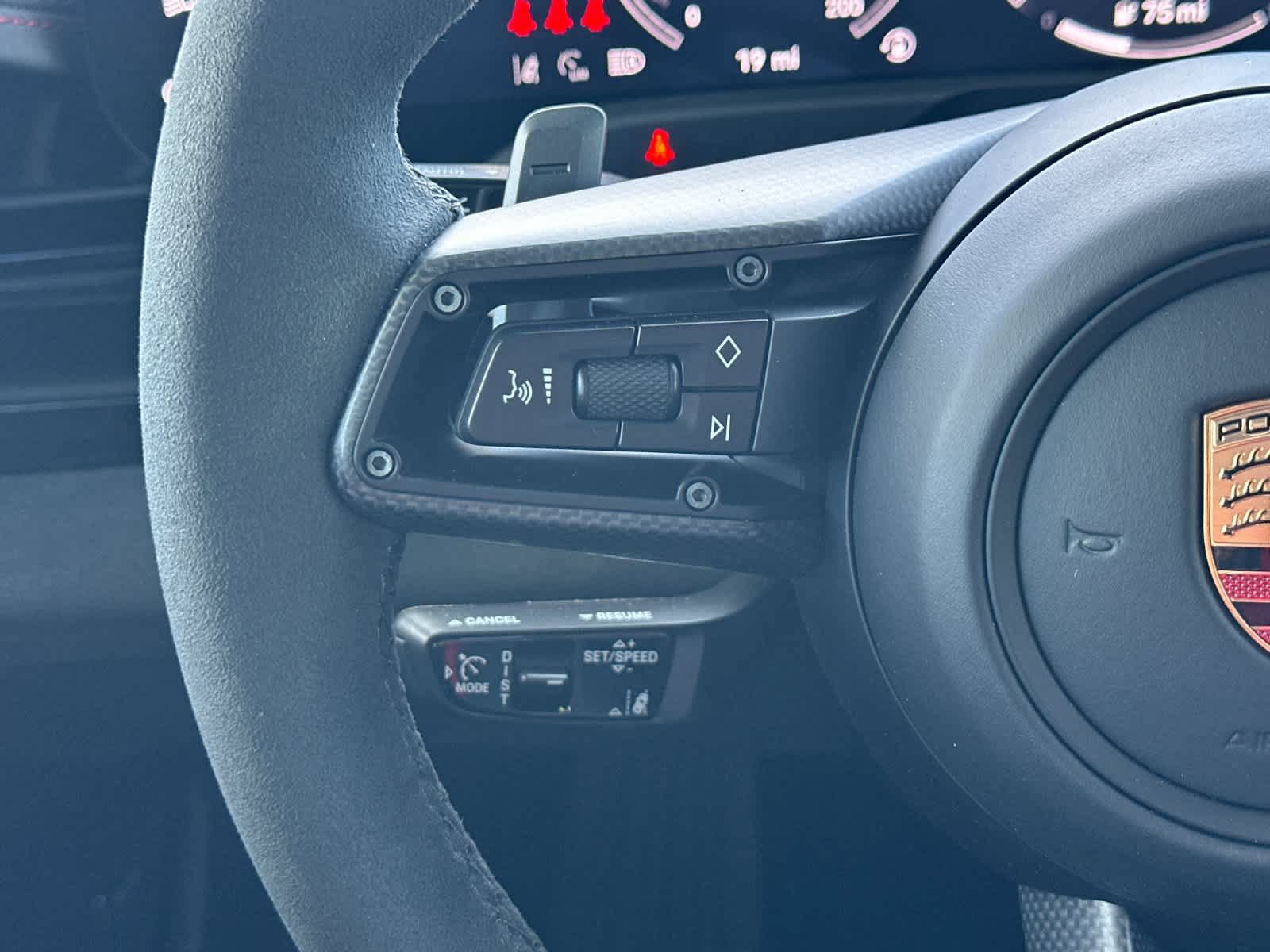 New 2026 Porsche Taycan GTS AWD/4WD image 27