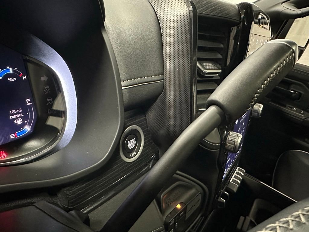 Used 2024 RAM 2500 Limited image 22