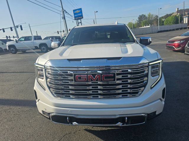 Used 2025 GMC Sierra 1500 Denali AWD/4WD image 3
