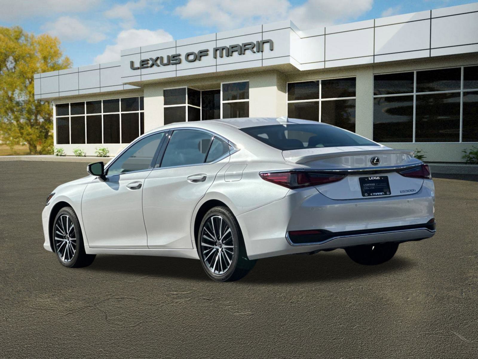 Certified 2025 Lexus ES 300h w/ Premium Package image 3