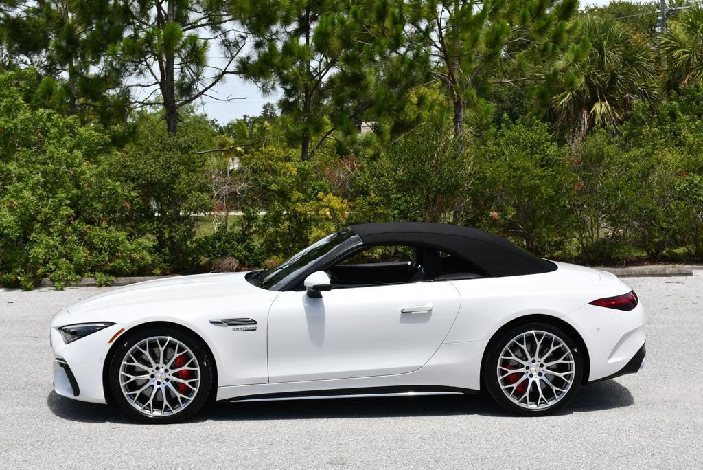 Used 2024 Mercedes-Benz SL 55 AMG 4MATIC image 41