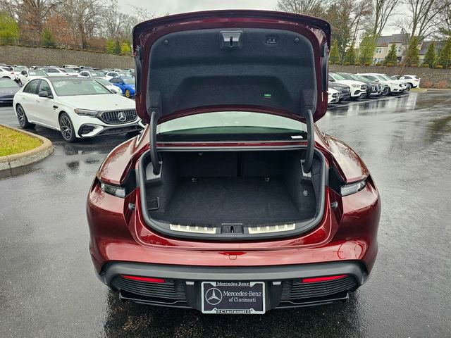 Used 2022 Porsche Taycan GTS image 11