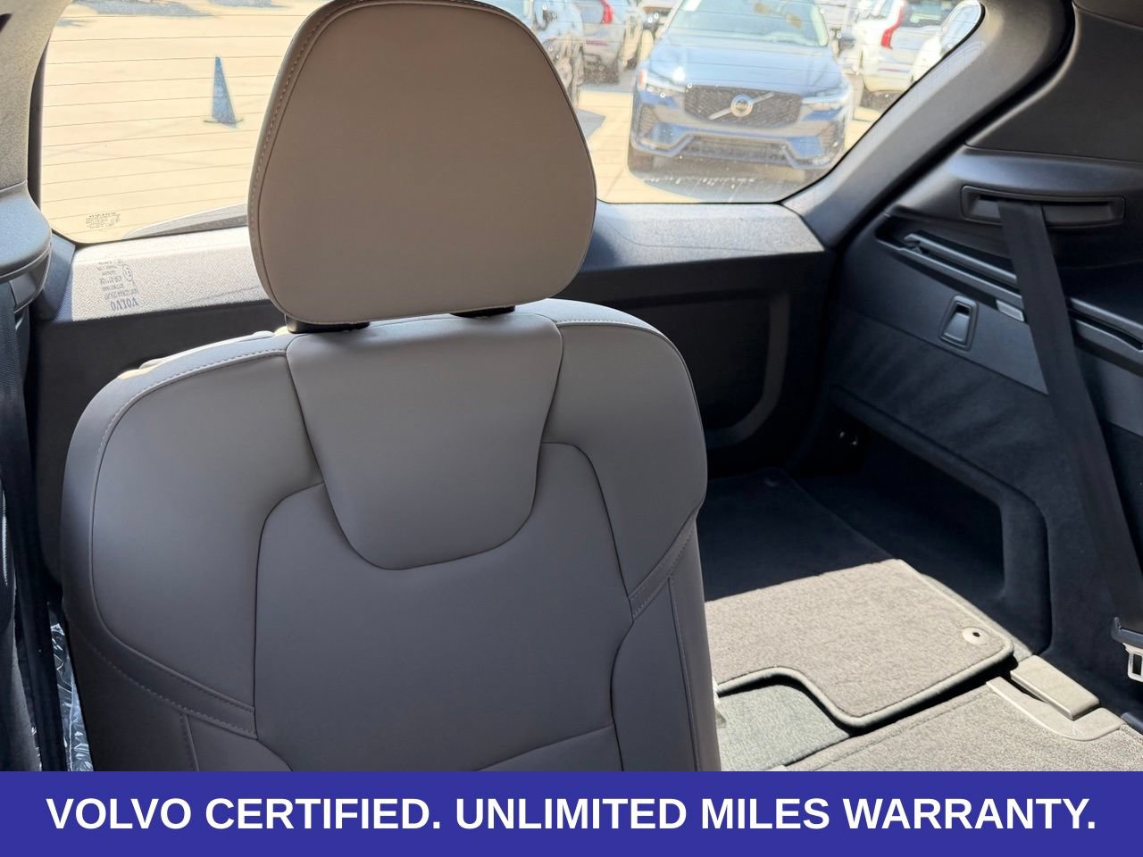 Certified 2026 Volvo XC90 B6 Plus w/ Protection Package Premier AWD/4WD image 32