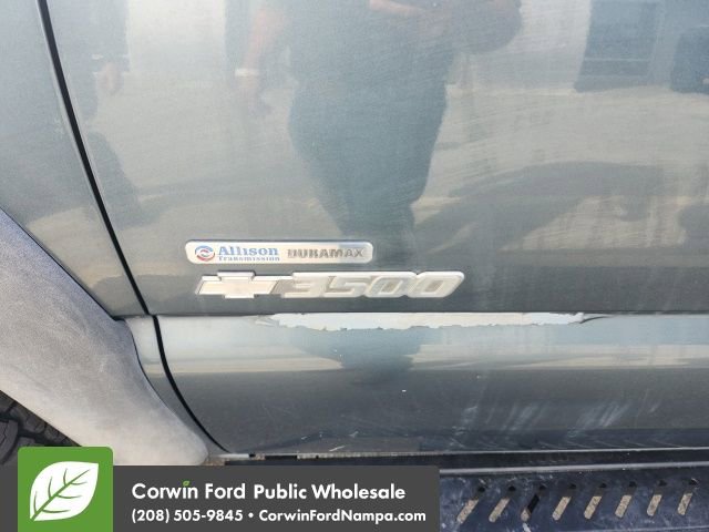 Used 2006 Chevrolet Silverado 3500 LT w/ Heavy-Duty Power Package image 12