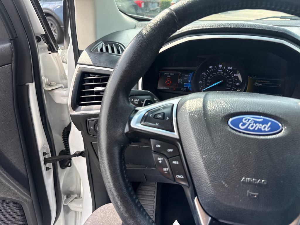 Used 2019 Ford Edge SEL w/ Equipment Group 201A AWD/4WD image 29