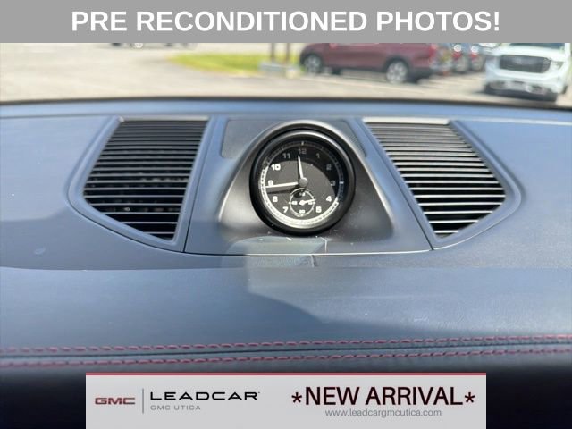 Used 2023 Porsche Macan Turbo AWD/4WD image 35