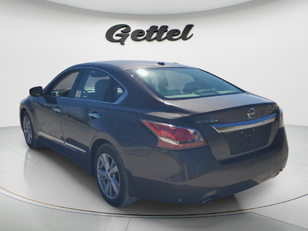 Used 2015 Nissan Altima 2.5 SL w/ Technology Package FWD image 7