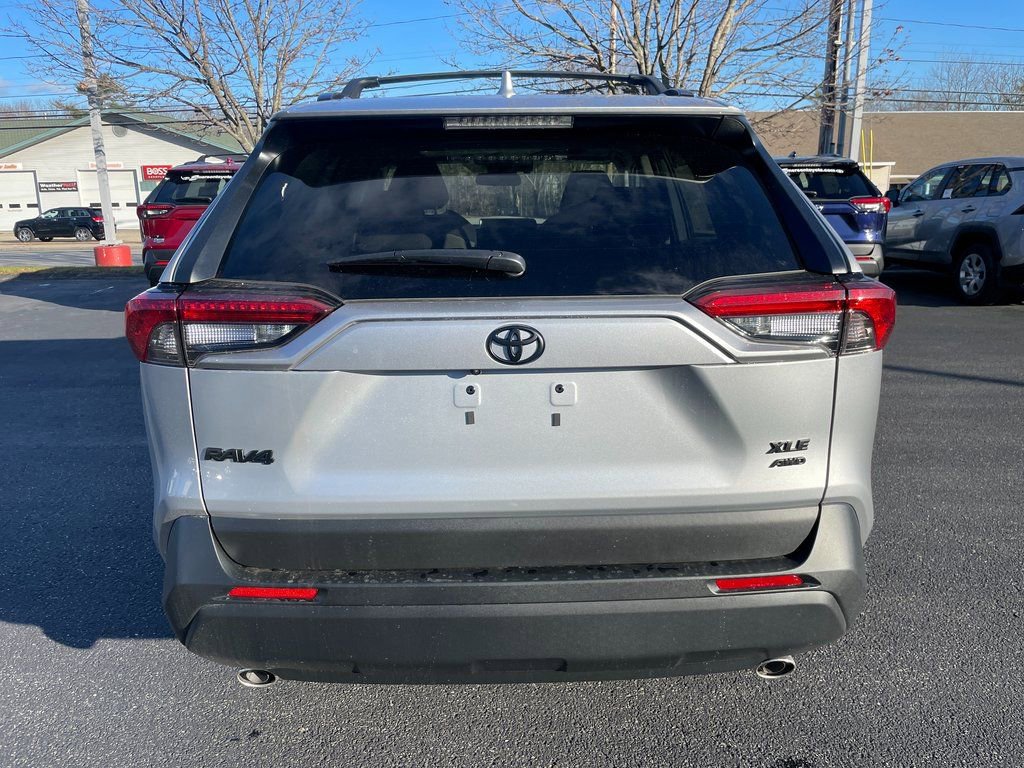 New 2025 Toyota RAV4 XLE w/ Convenience Package image 4