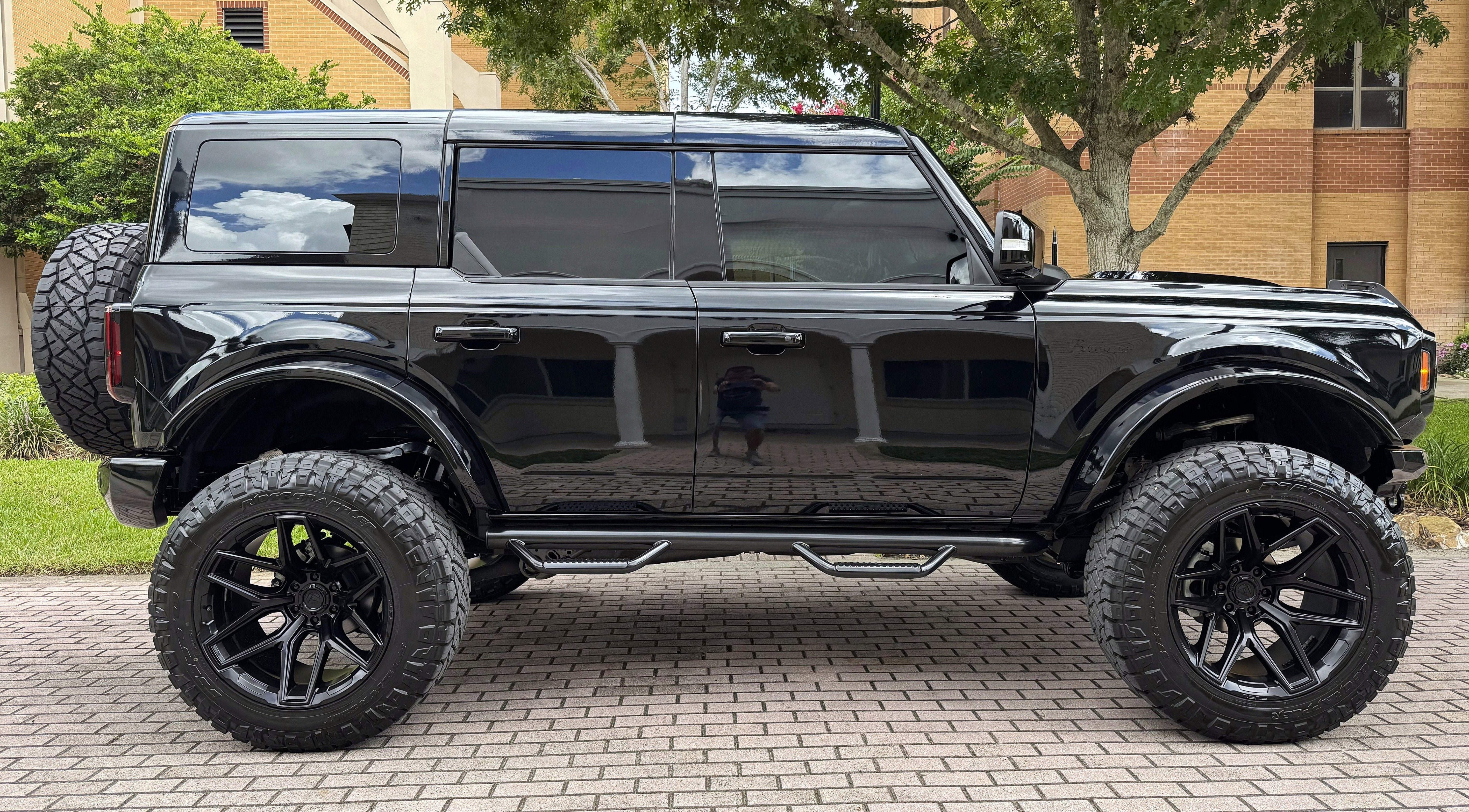Used 2025 Ford Bronco Outer Banks AWD/4WD image 4