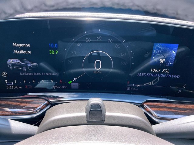 Used 2023 Cadillac Escalade Premium Luxury RWD image 22