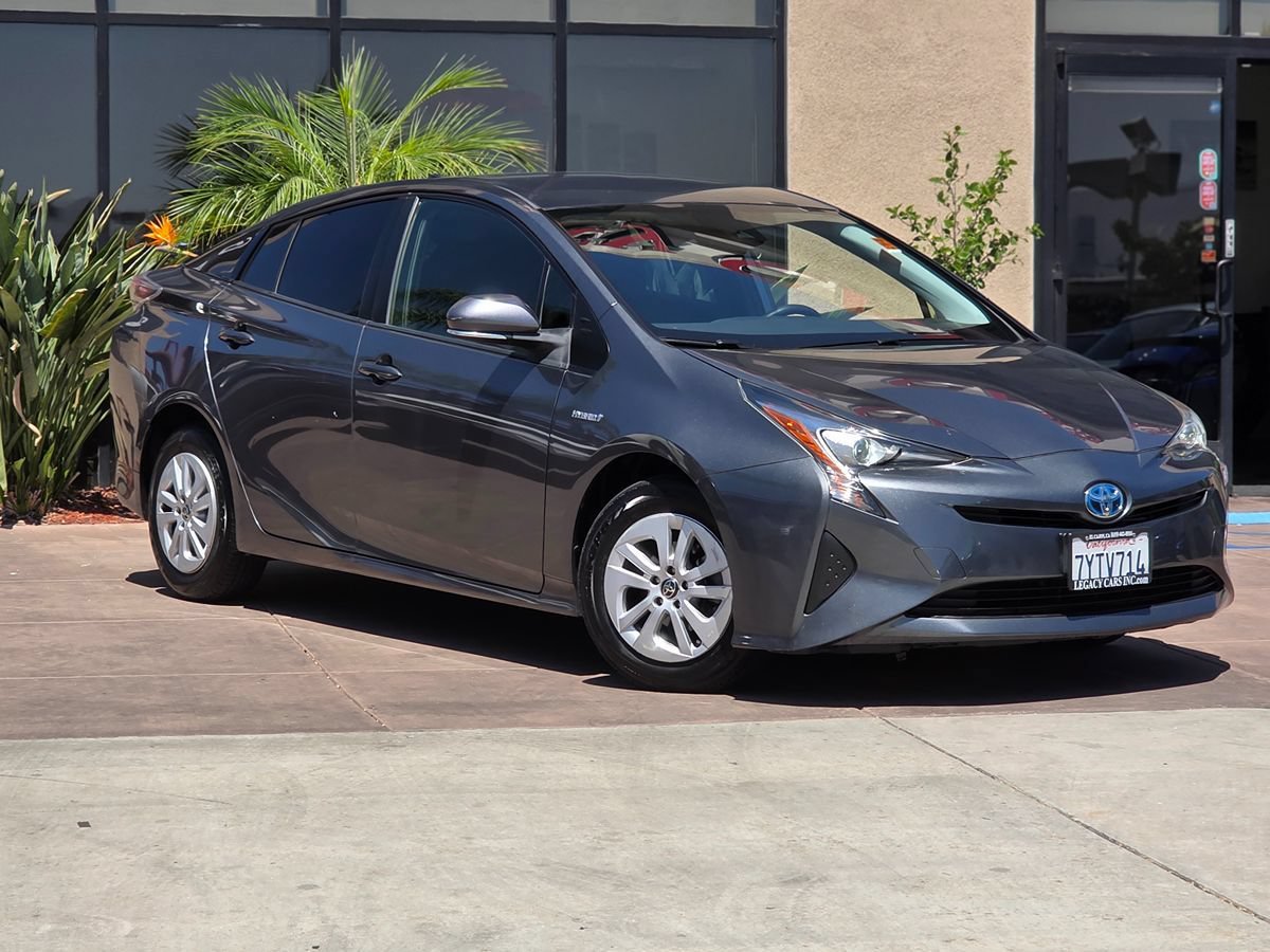 Used 2017 Toyota Prius One FWD image 3