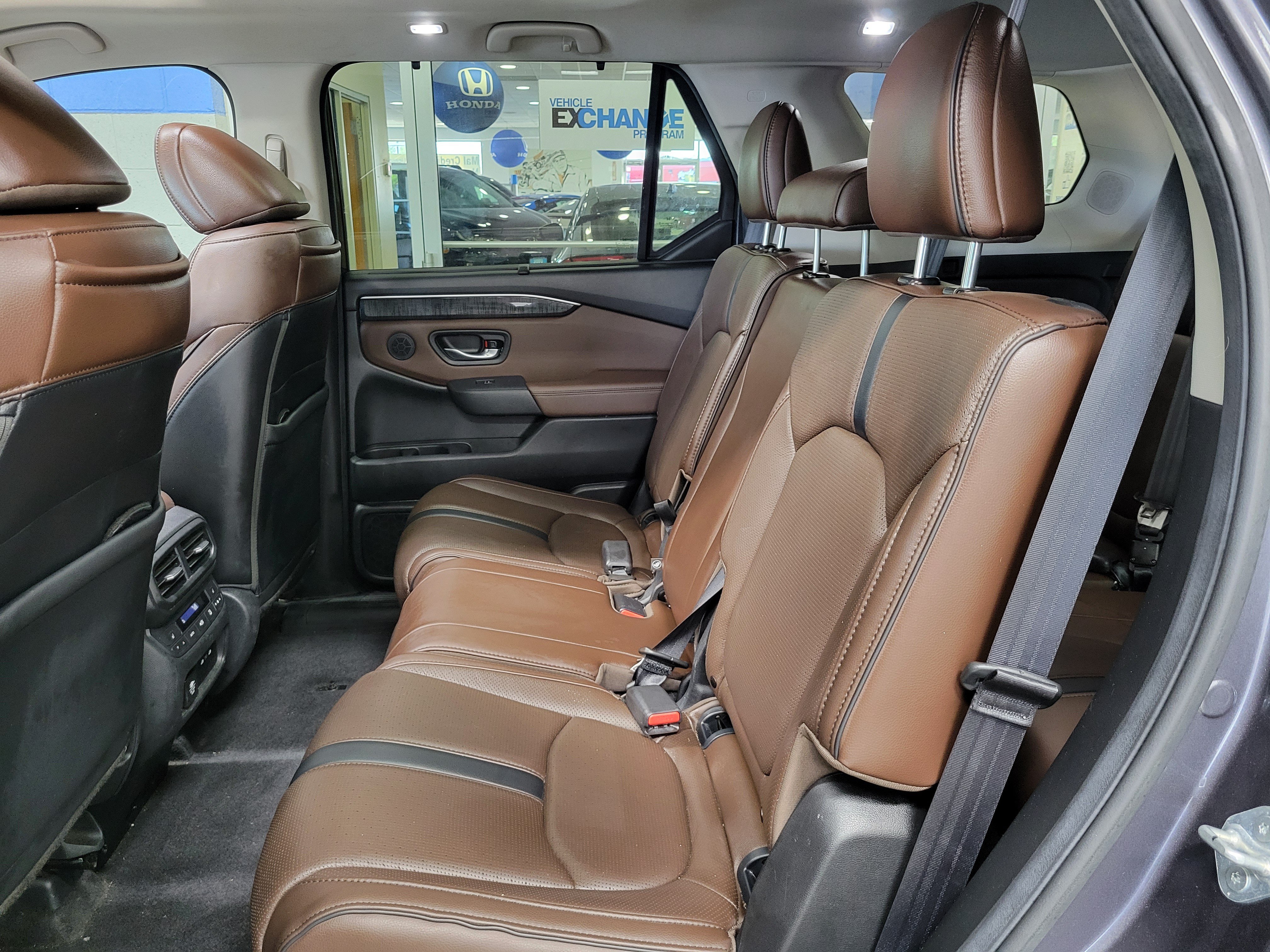 Certified 2025 Honda Pilot Elite image 16