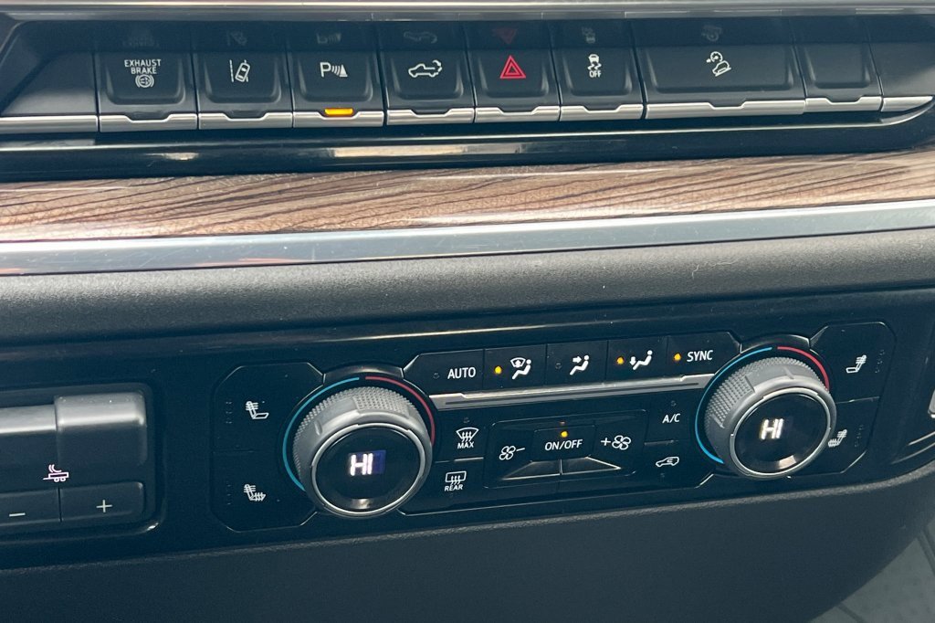 Used 2024 Chevrolet Silverado 3500 LT w/ Z71 Sport Edition image 17