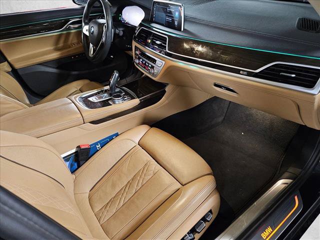 Used 2022 BMW 740i xDrive w/ Premium Package AWD/4WD image 21